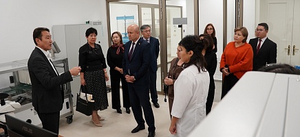  Халықаралық құқық мамандары Президент Архивінде фото галереи 2
